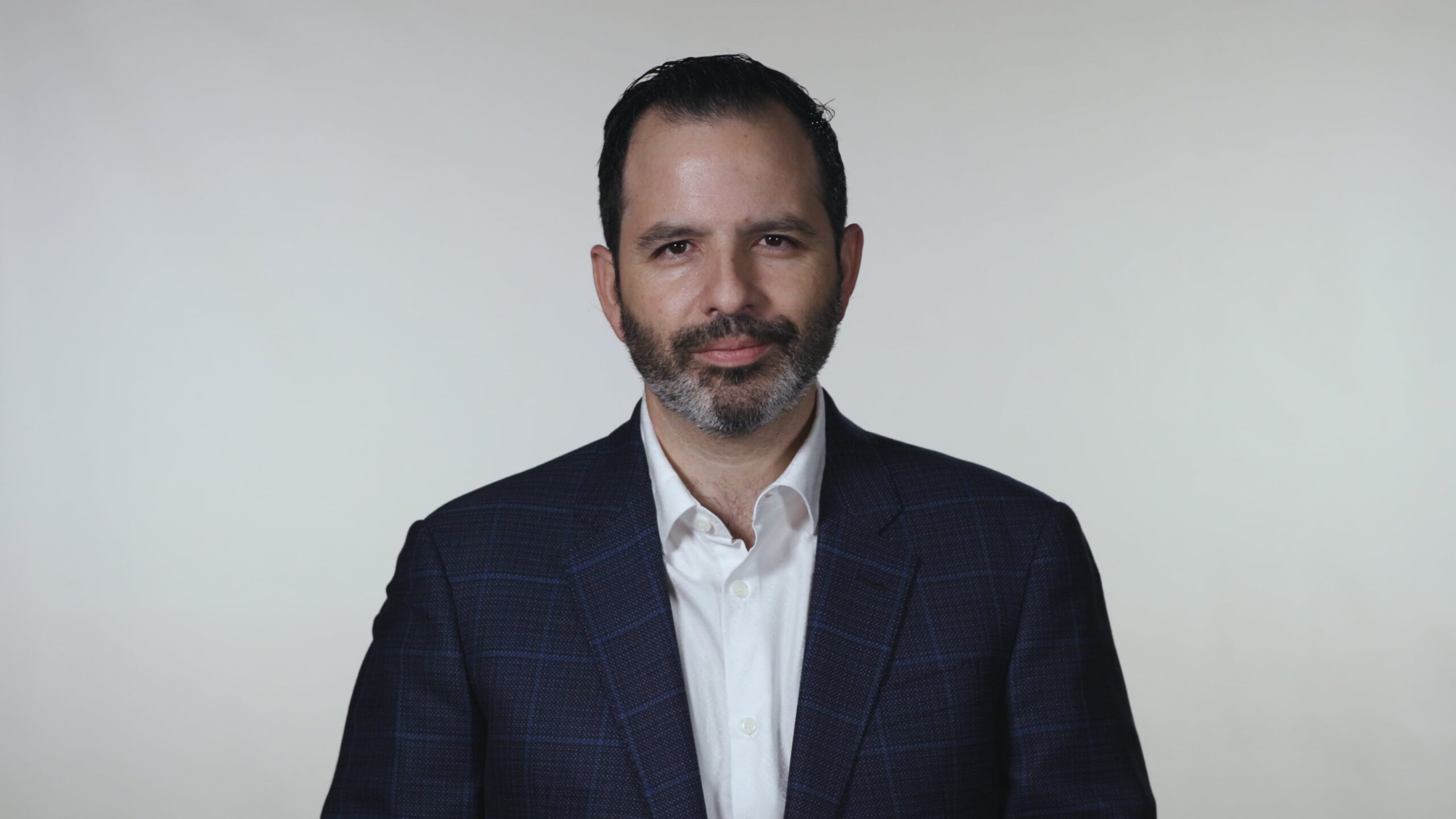 Dr. Antonio Santillan-Gomez