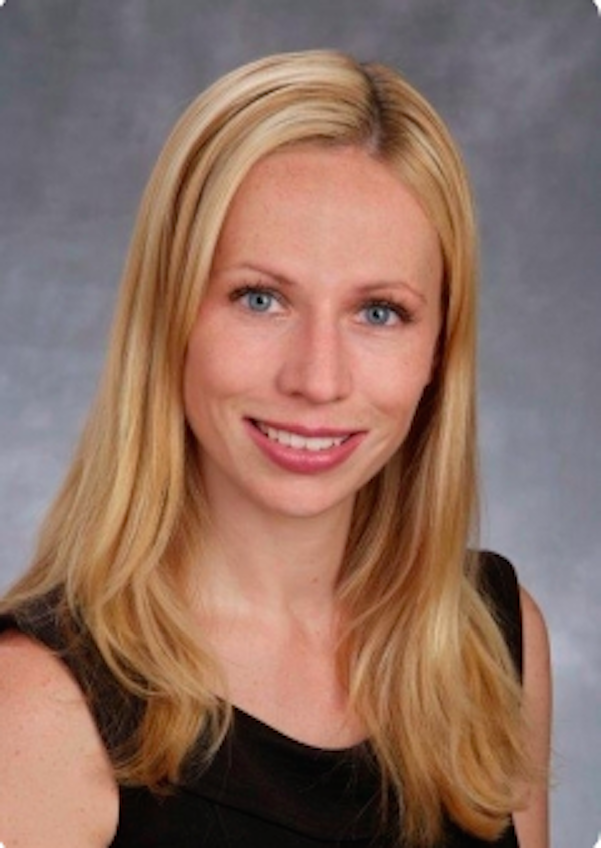 Dr. Lyndsay Willmott